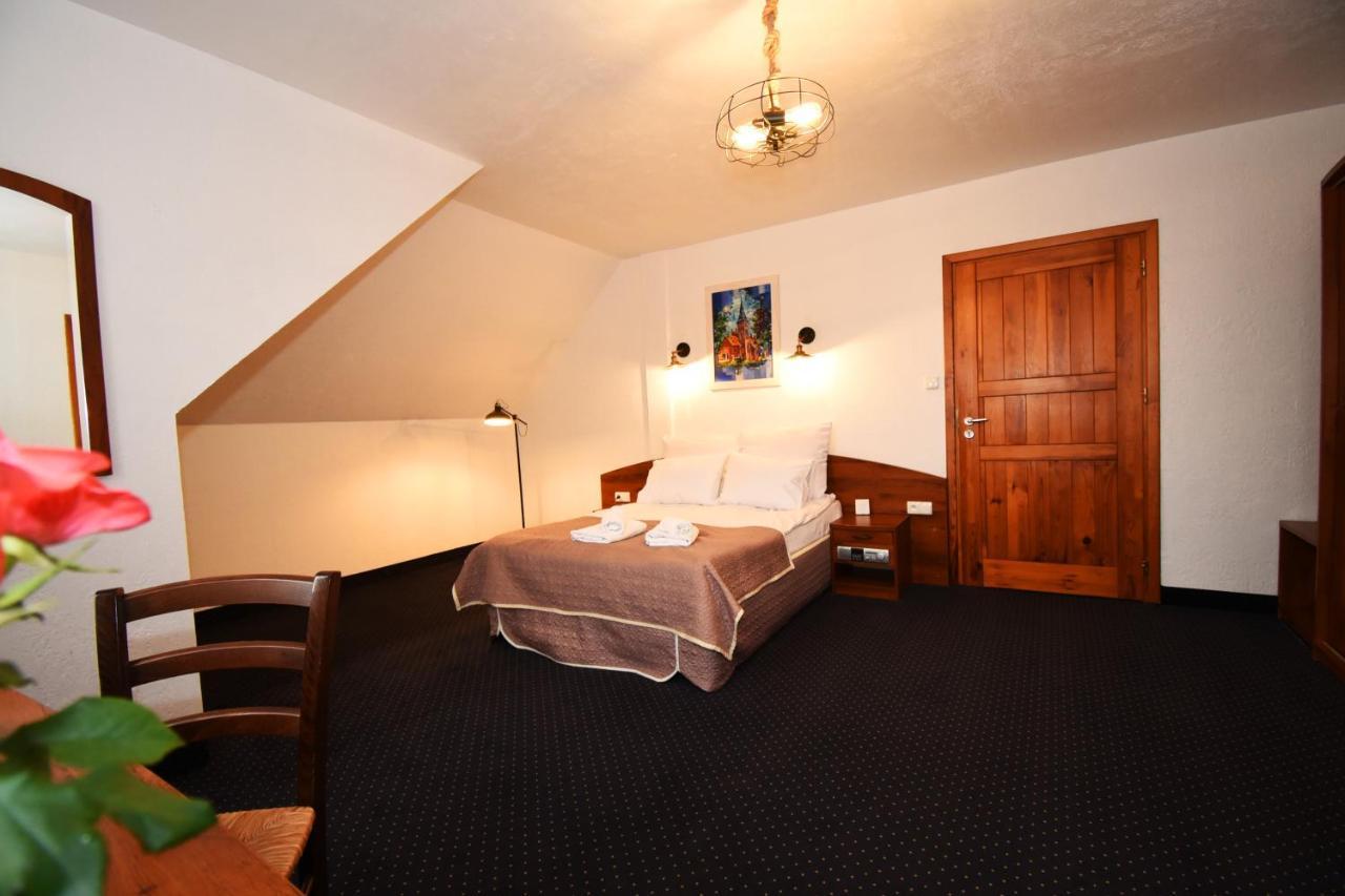 Kraina Jezior Hotel Ostroda Ngoại thất bức ảnh